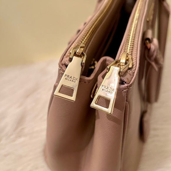 PRADA Cammeo Saffiano Lux Double Zip Medium Tote Bag - Picture 7 of 16